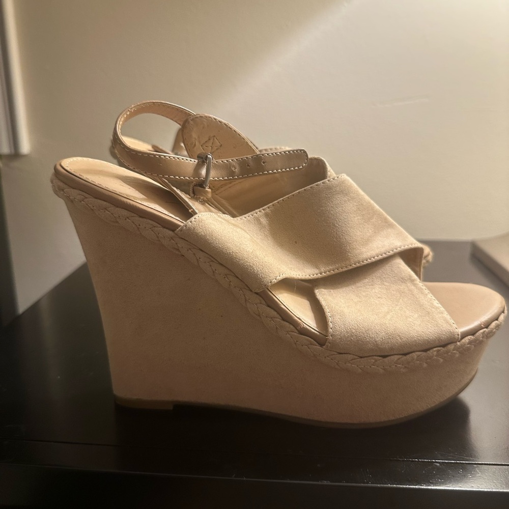 Marc Fisher platforms